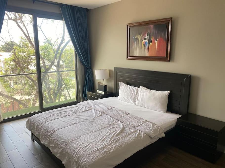 Spacious One Bedroom-Cantonment Accra Esterno foto